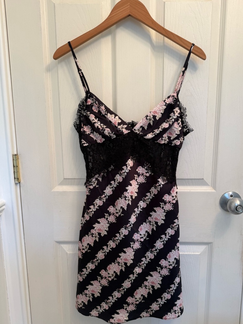 NWT Cotton Candy LA Floral Cami Dress Size Medium